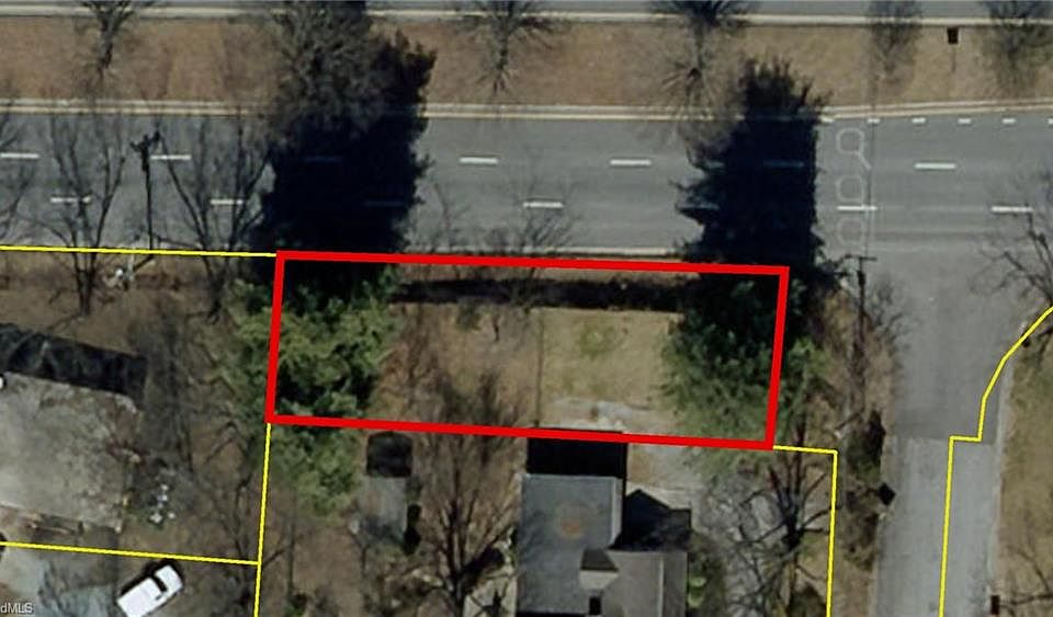 1st image of 723 Willard St