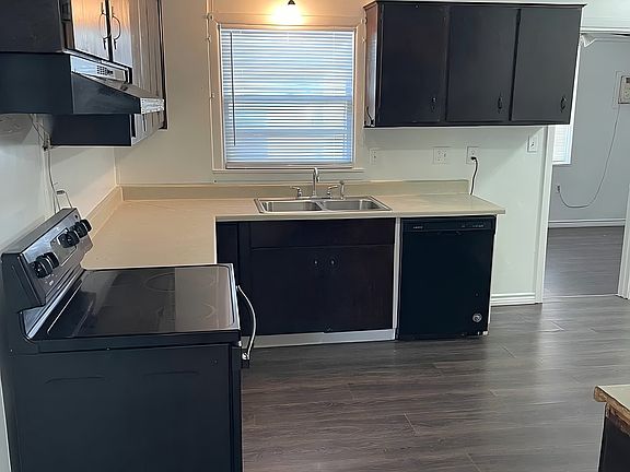 2nd image of 1306 Newby Ave