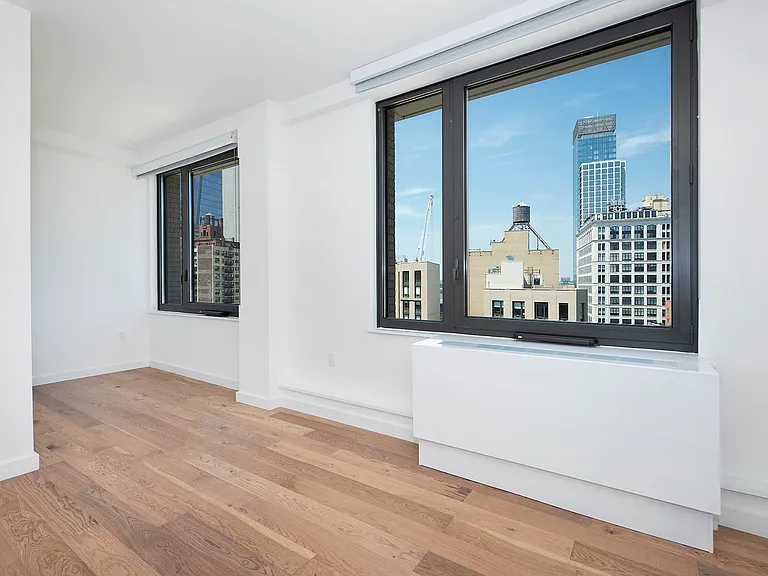 411 W 35th St #10W — Photo 10
