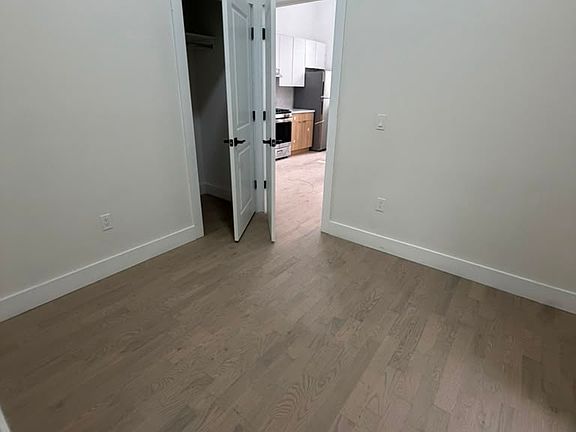 4th image of 51-53 Lincoln Park #1C