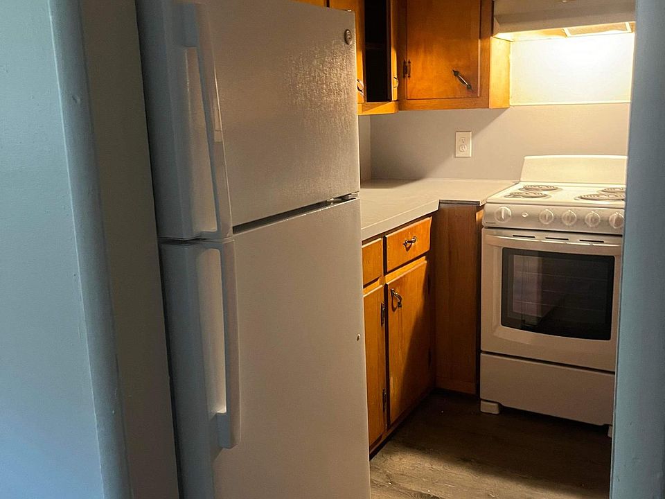 Cooper Park Colonial Square 615 Houser Industrial Blvd Sallisaw OK