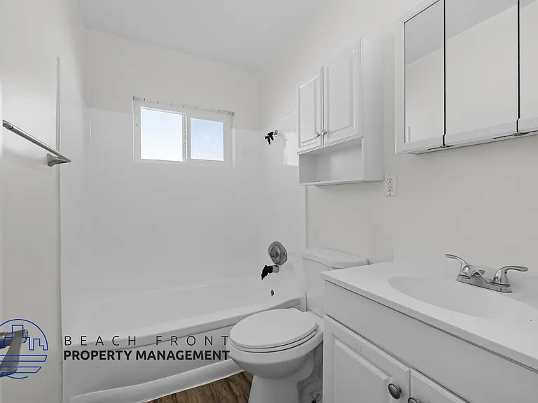 12417 Benedict Ave. — Photo 19