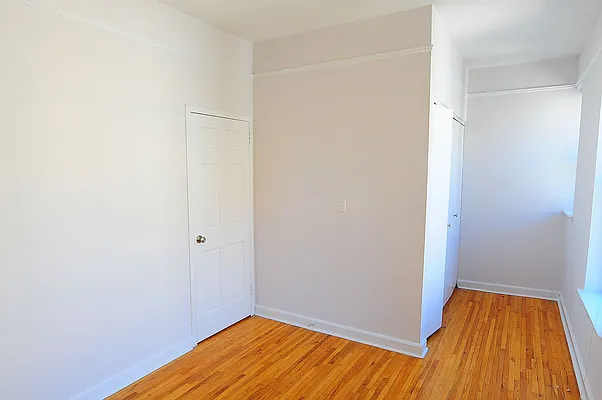 Rented by Metropolis Real Estate of Manhattan | media 34