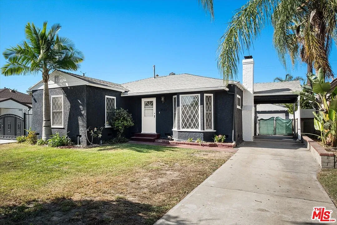 3 bed, 2.5 bath, 1815 sqft, $5,000 — Photo 2