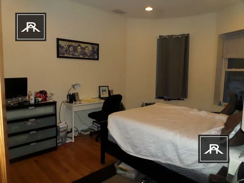 4 bed, 2.0 bath, $5,500 — Photo 4