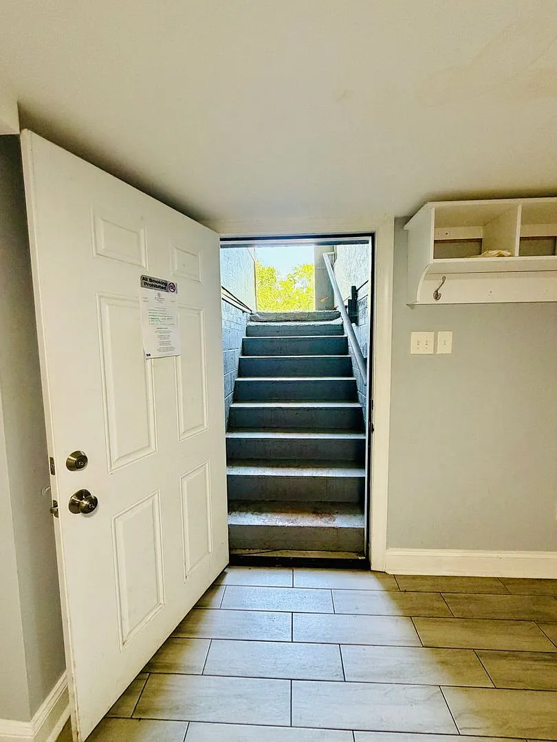 501 Spring Rd — Photo 3