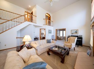 13274 Huntington Dr, Apple Valley, MN 55124