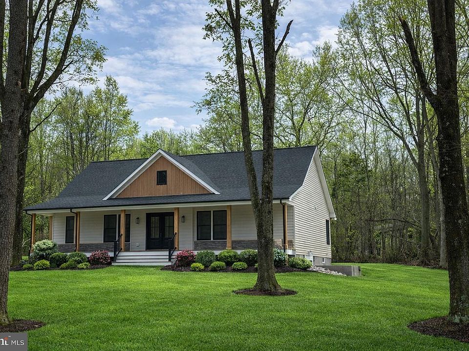 1st image of 108 Springbrook Ln