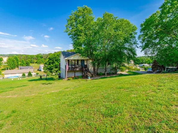1012 Harvest Knoll Ln, Soddy Daisy, TN 37379