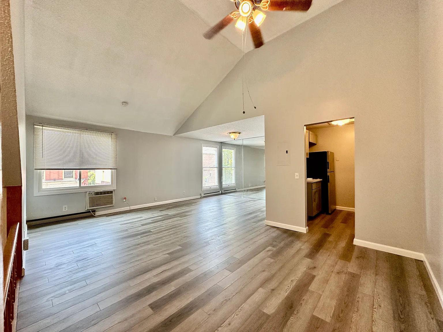 230 S Main St — Photo 3