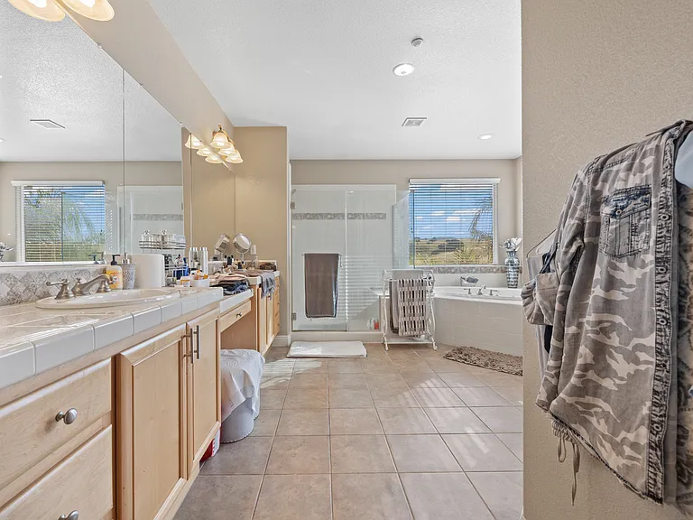 1021 Pacific Grove Ct — Photo 12