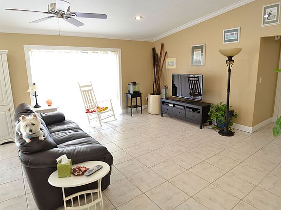 5th image of 18005 SW 88th Ct