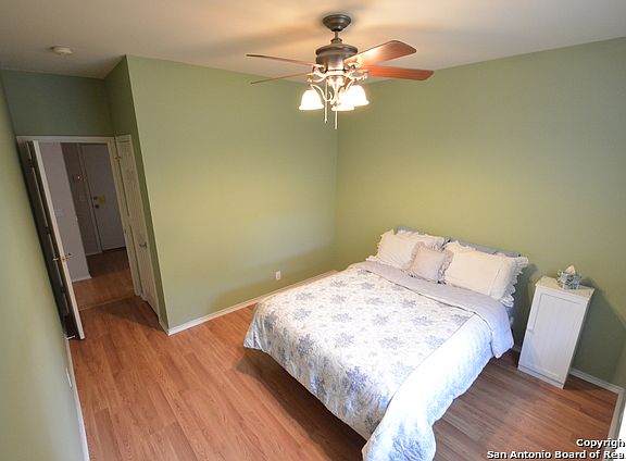 5th image of 2629 Cove Trl