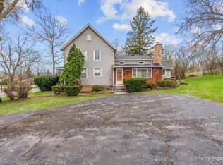 W3004 Krueger Rd, Lake geneva, WI 53147