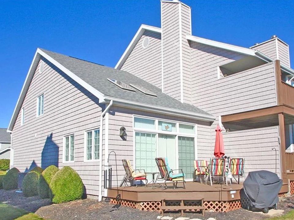 1st image of 111 W Lakeshore Dr Unit 5F