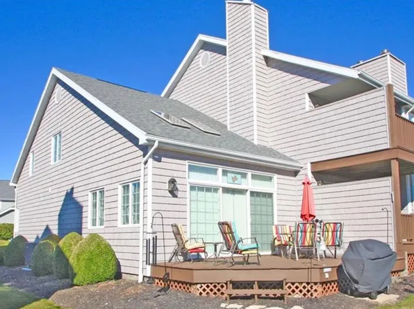 111 W Lakeshore Dr Unit 5F, Kelleys Island, OH 43438