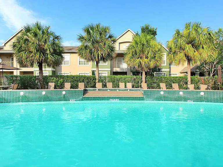 Reata Apartments — Photo 7