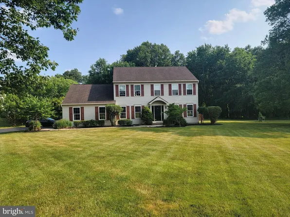 1718 Maple Ave, Hatfield, PA 19440