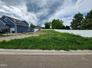 612 Live Oak Ln, City Of Bismarck, ND 58504