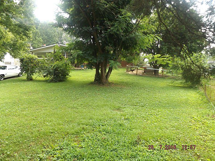 2nd image of 19 Kaytee Ln