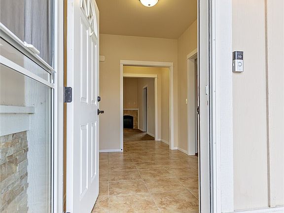 4th image of 803 S Willow Street #902