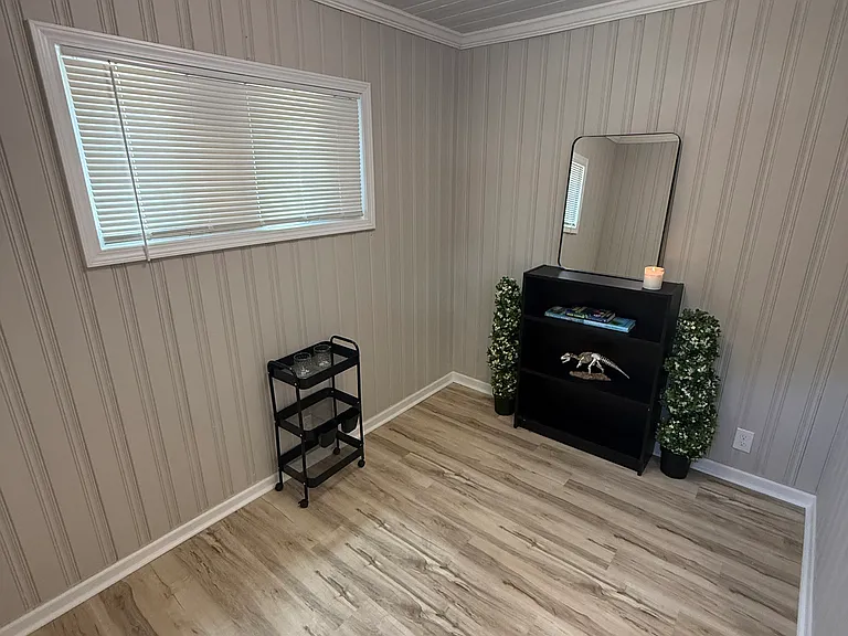 2239 Carey Dr SE — Photo 2