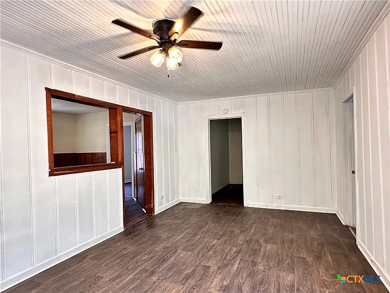 1010 Academy St — Photo 20
