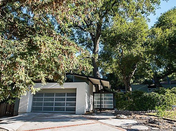 2nd image of 4126 Encinas Dr