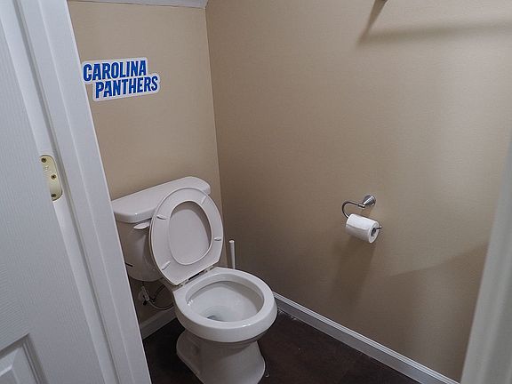 BR 4/Playroom 1/2 bath