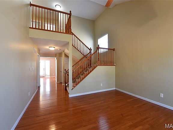 4th image of 1712 Preston Centre Dr