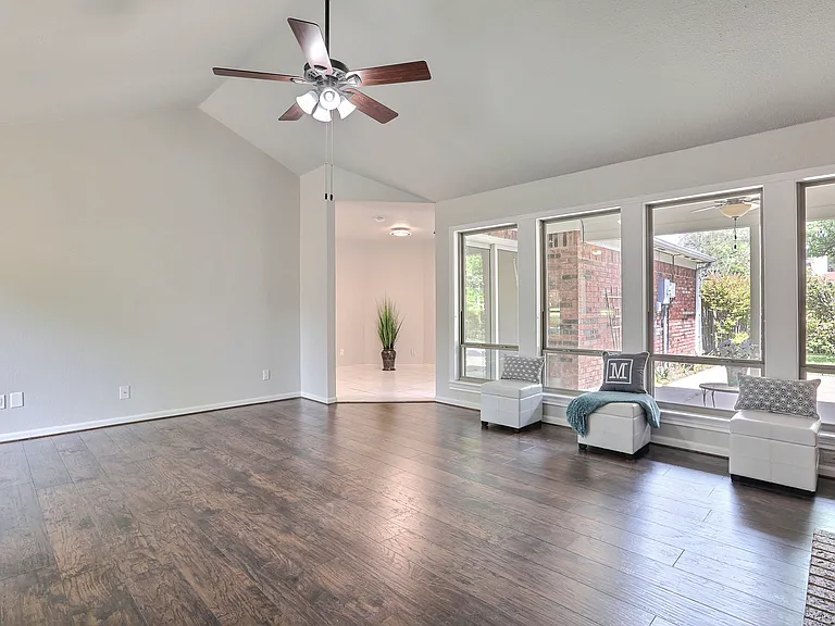 212 Aspenway Dr — Photo 6