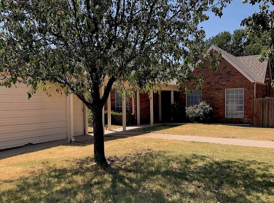 1st image of 103 Mesa Springs Cir