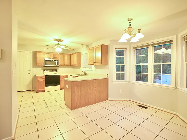 5504 Kimbermere Ct — Photo 16