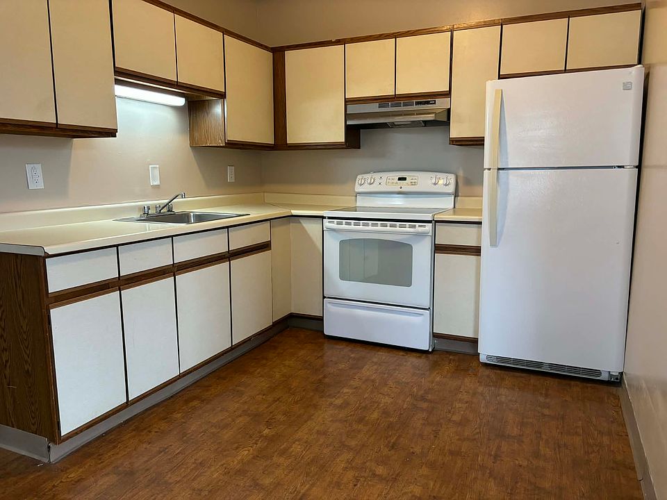 1st image of 341 Main St APT 3