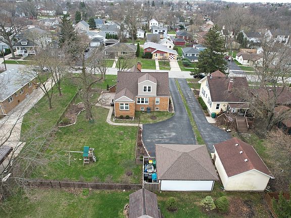 4th image of 15 E Eureka Dr
