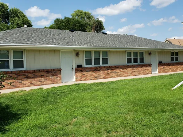 1327 N 25th St, Lincoln, NE 68503
