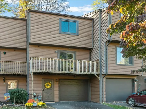 4 Adrian Court #E, Cortlandt Manor, NY 10567