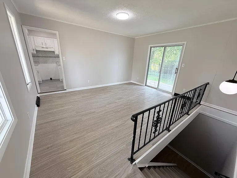 1607 Cloverfield Dr — Photo 13