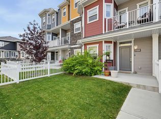 150 Everitt Dr N #3, Saint Albert, AB T8N7R8