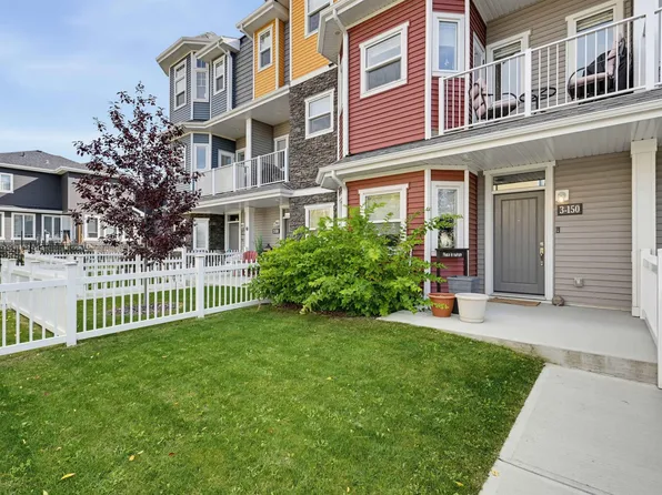 150 Everitt Dr N #3, Saint Albert, AB T8N 7R8