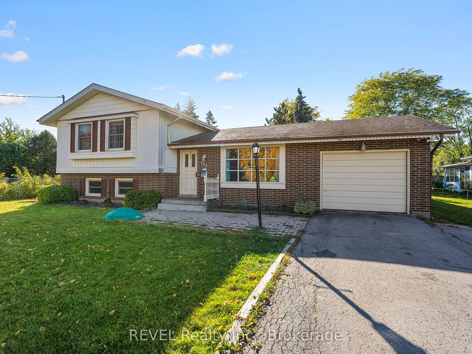 3 bed, $3,500 — Photo 1
