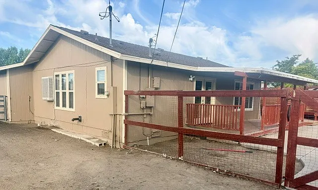 11835 Tupelo St — Photo 5