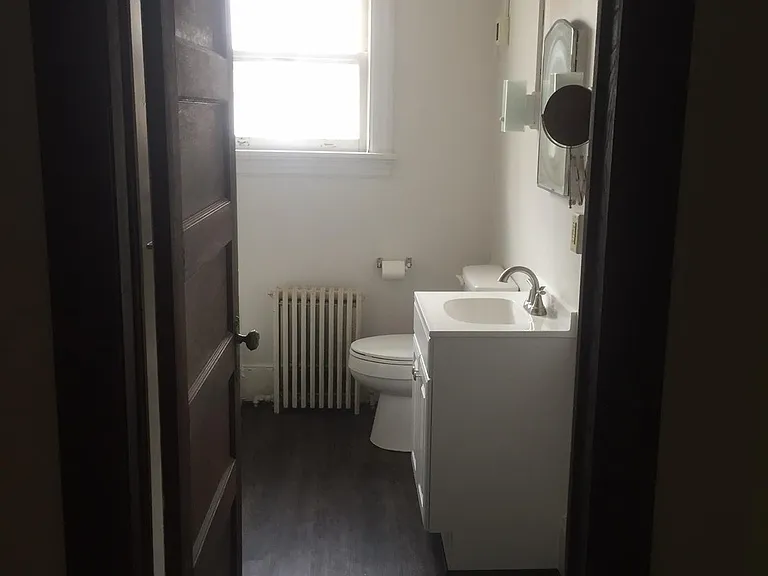 618 Stewart Ave #D — Photo 3