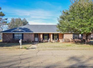1117 SE 4th St, Magee, MS 39111