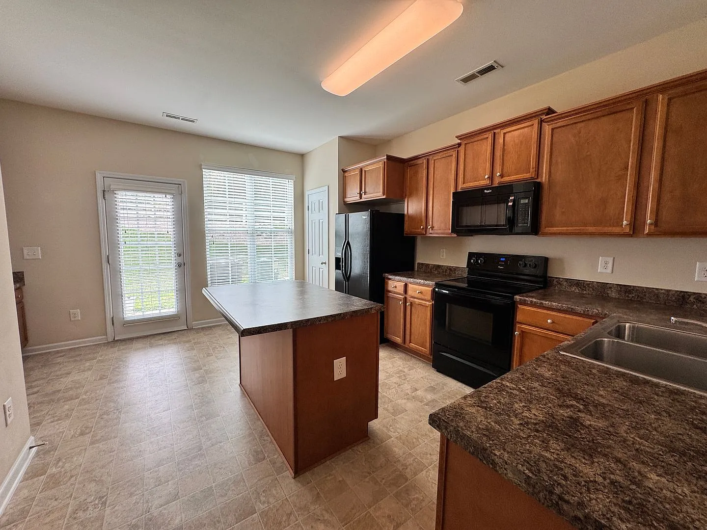 5564 Farm House Trail — Photo 4