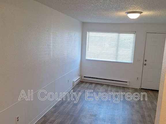 4th image of 420 23rd St SE #B