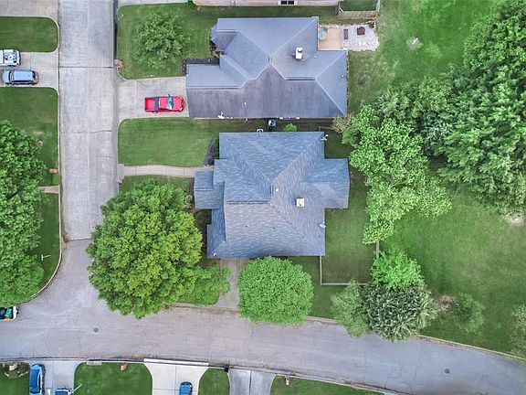 3rd image of 6899 Stillwater Dr