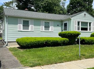 100 Rowland St, Springfield, MA 01107