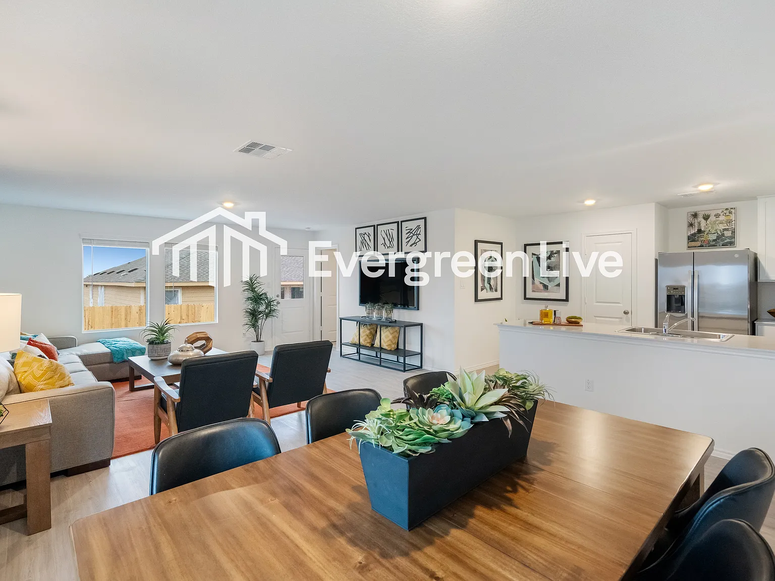 4 bed, 2.0 bath, 1667 sqft, $1,750 — Photo 4