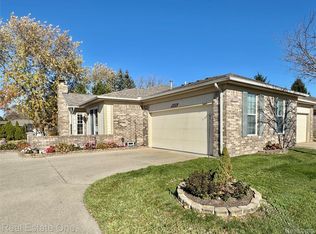 18379 Pleasant Valley Dr, Macomb, MI 48044